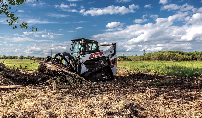 Bobcat T76 Compact Track Loader