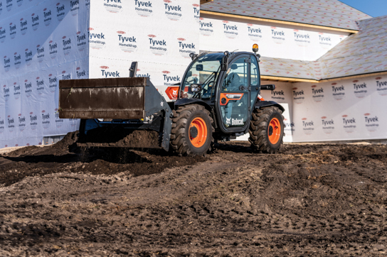 Bobcat TL619 telehandler