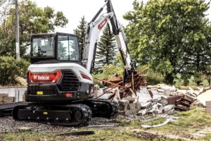 Bobcat E60 working