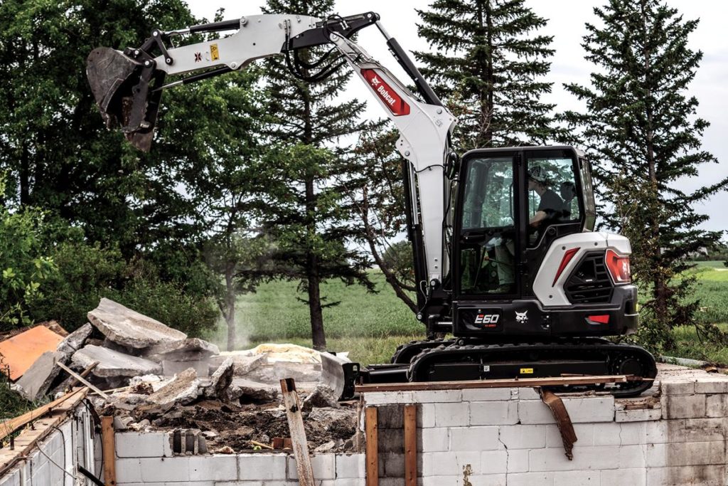 Bobcat E60 demolition