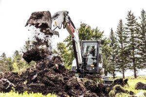 Bobcat E60 digging