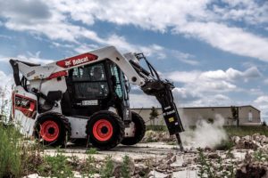 Bobcat S76 With Breaker