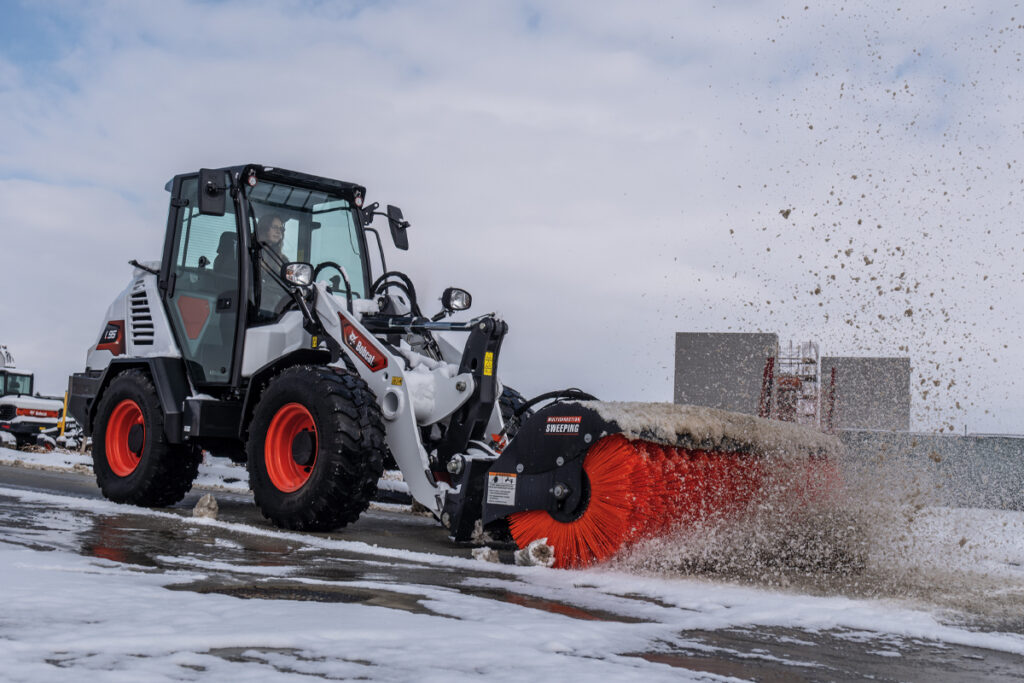 Bobcat L95 Compact Wheel Loader