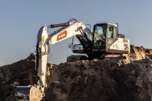 Bobcat E220 Large Excavator - 3