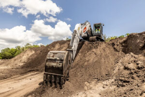 Bobcat E220 Large Excavator - 4