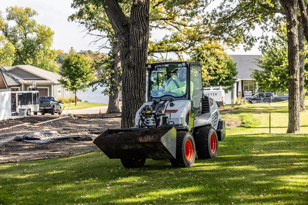 Bobcat L35 Small Articulated Loader
