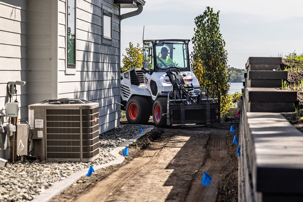 Bobcat L35 Small Articulated Loader