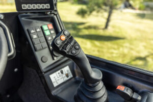 Bobcat L35 Small Articulated Loader