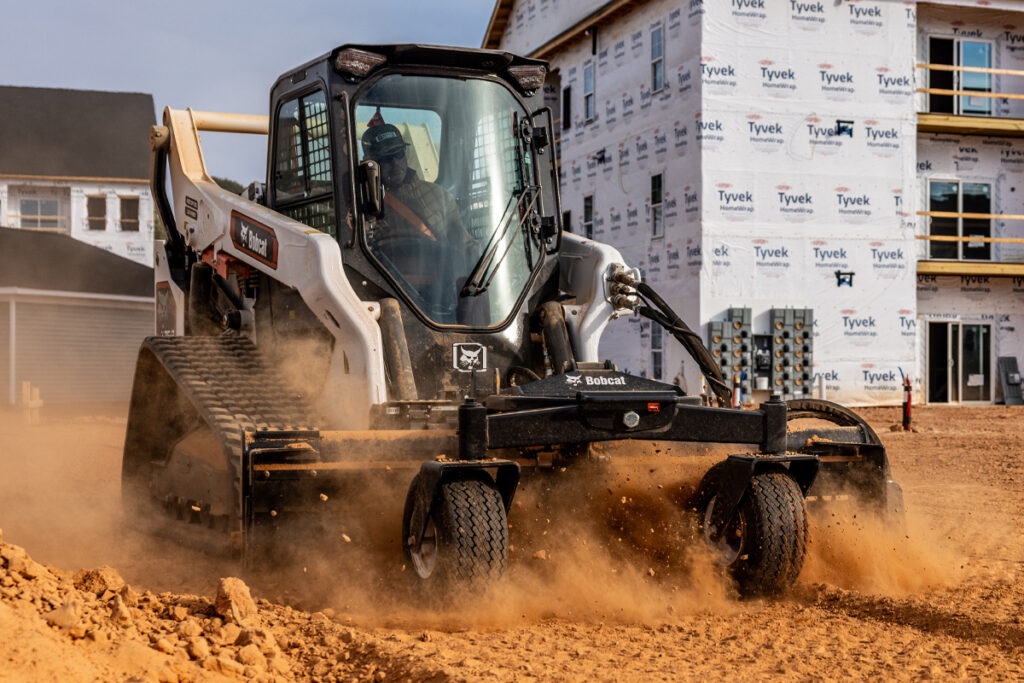 Bobcat T76-2 Pro Compact Track Loader