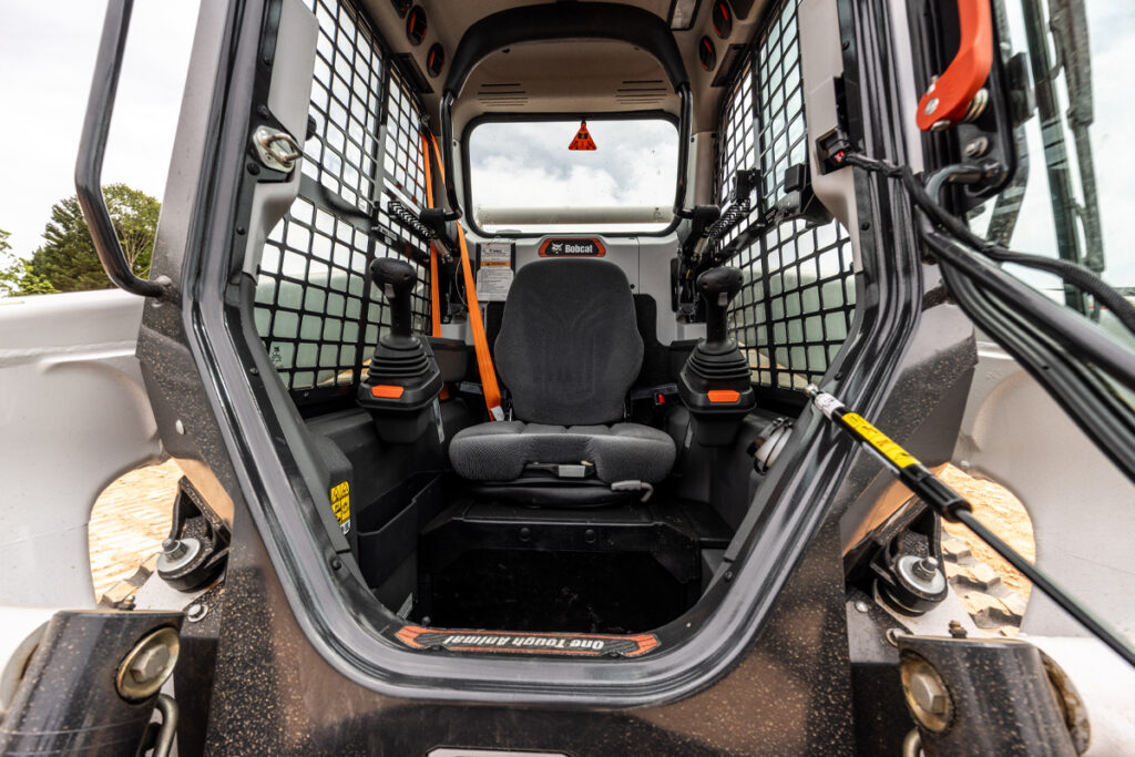 Bobcat T76-2 Pro Compact Track Loader